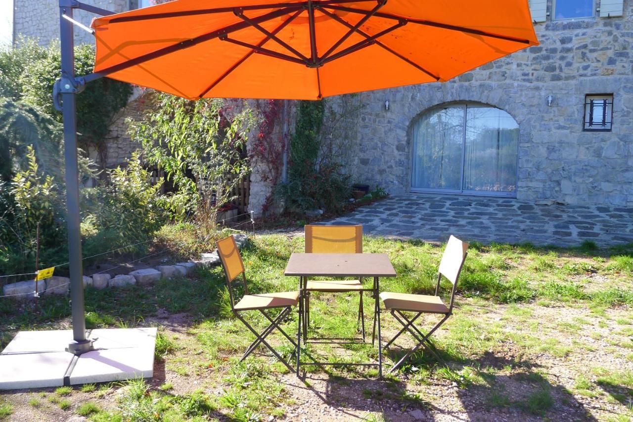 Apartamento Le Petit Domaine 07 Les Vans Exterior foto